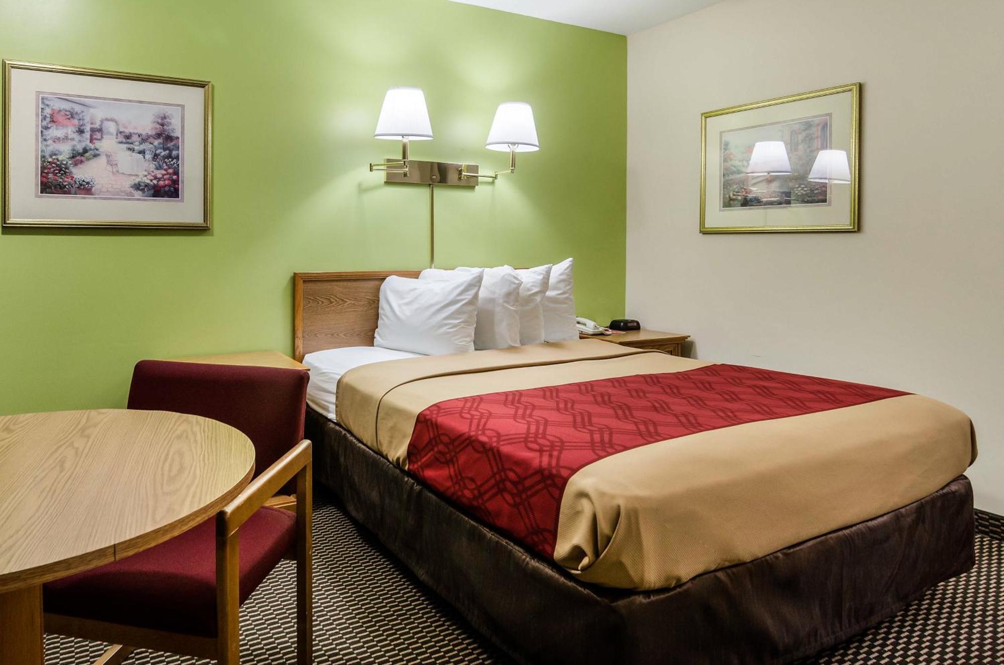Econo Lodge University Lawrence Extérieur photo