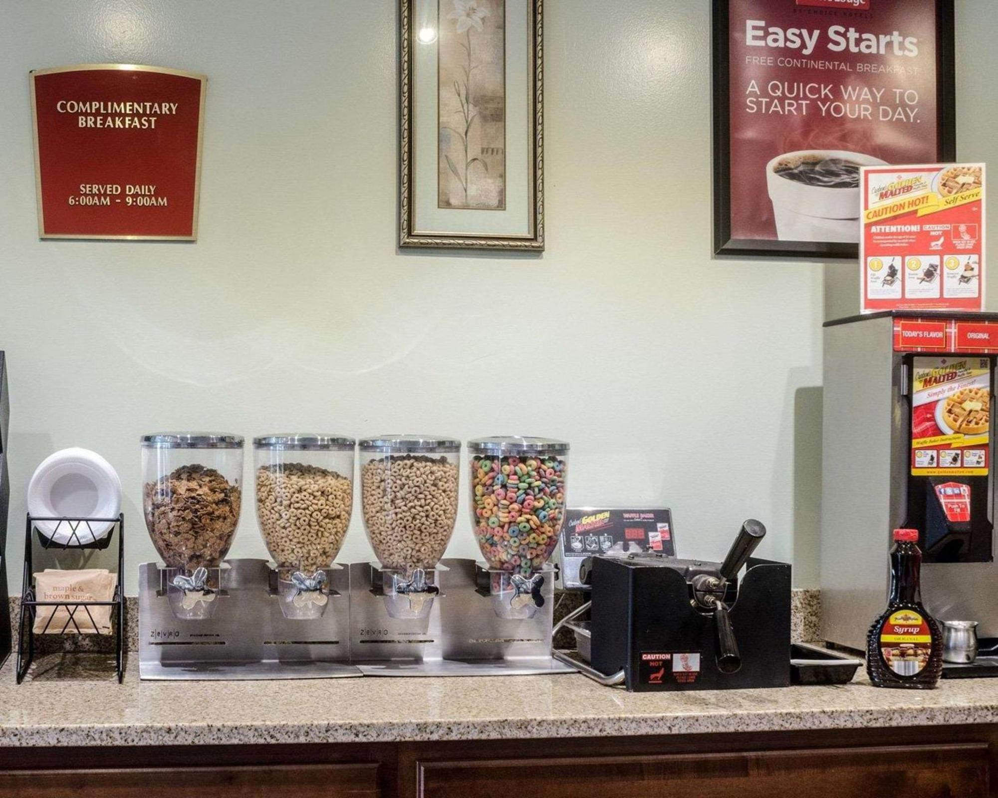 Econo Lodge University Lawrence Extérieur photo