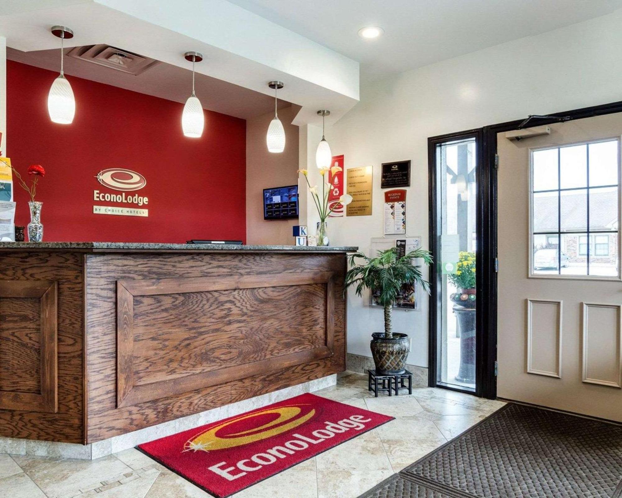 Econo Lodge University Lawrence Extérieur photo