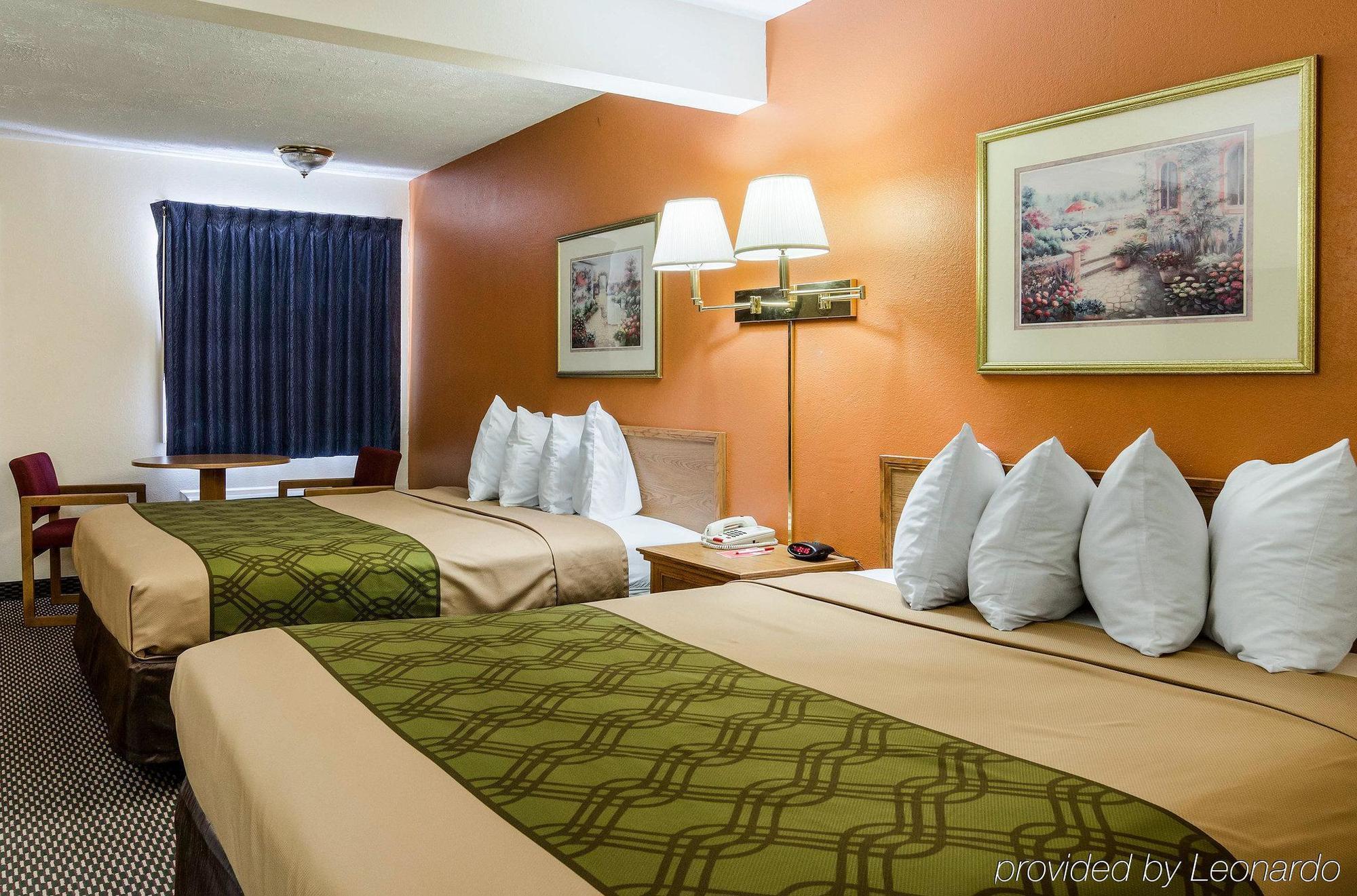 Econo Lodge University Lawrence Extérieur photo